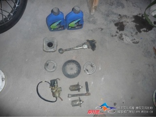 江西赣州100块打包出DIO28风扇、化油器、马达、边脚、启动杆、刹车片、缸盖