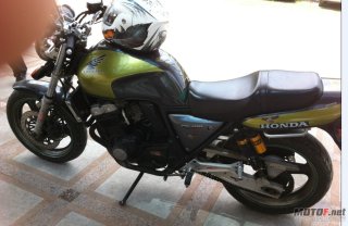 深圳 出售94 CB400 自刀1K5求秒走 一分钱也不少了