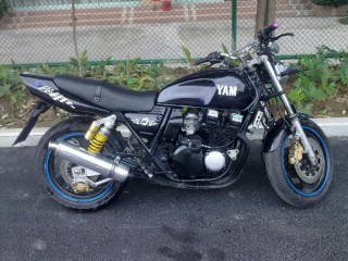 佛山代友出售97XJR400--9800元（现打节出售喜欢来电）