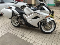 出售04VFR800