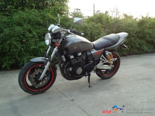 代人发帖，新塘13800蚊出03YAMAHA小贱人 XJR400