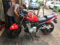 广州花都出售铃木suzuki匪王1250S小改复古