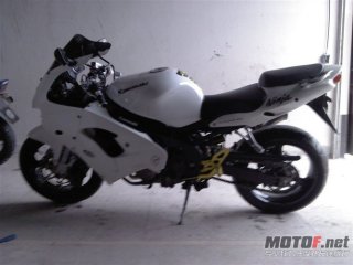 河源代友出售98ZX9R！RMB16000！还可以接小刀！