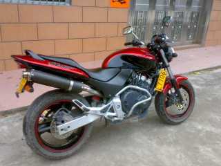 代友出售05年小黄蜂  急钱用自刀1500  现在18500