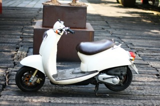 广东佛山代友出售Honda Dio 四冲50cc脉冲启动铝合金双翼梁水冷龟