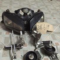 出售CBR600 F5 原装大灯和两边脚踏