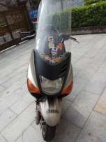 雅马哈马杰斯特125