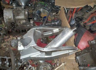 广西容县出售CBR22  CBR19发动机拆仵,化油器   CBR19   CBR29  岭木大单冈650