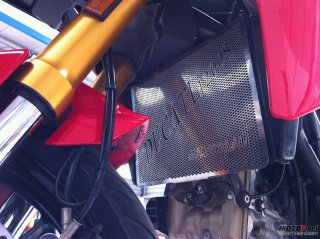 东莞出售2010杜卡迪斯1200S水箱网