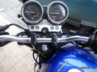 惠州7500元代友售CB250蓝宝石精神无比价格接刀！