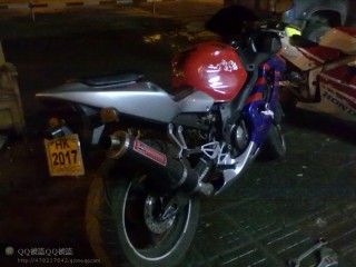 广州市白云区26800卖03年CBR600