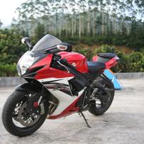 低价出台铃木GSX600