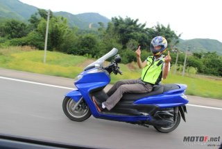 广东省惠州市21800元出售06款双碟的YP3马杰斯特400