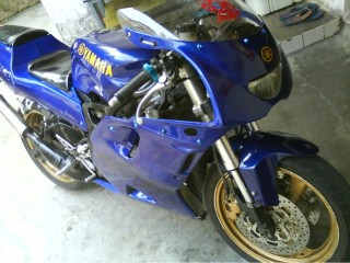 代友出售。。珠海出售精神V2。。价格8000