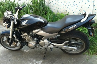 番禺（代友）出售原装极高。车况精神无比。06黄蜂600 价格36800（接小刀