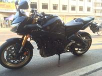 广东电白 雅马哈FZ1000S