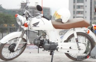 肇庆复古嘉陵100以被高价收购····03XJR继续出售或换车哦、