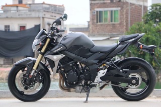 2015年铃木GSX750