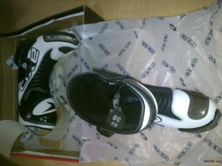 江西赣州800秒杀全新意大利axo机车靴