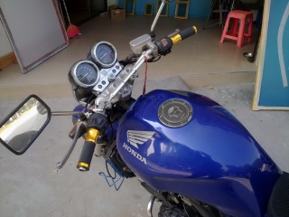 已售出（感谢神奇的绿茵直播）让我一个晚上就卖出了一辆车