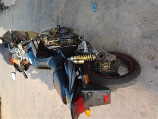 感谢绿茵直播车以出售，请版主删贴。谢谢南昌9999块RMB出售本田CB400 94年！求秒杀