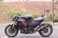 广东揭阳揭西代友出售08年12月川崎六眼魔神zzr1400Kawasaki，无规则发烧改装。