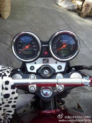 03年VTEC2 CB400两条芯片锁匙，￥25000。可接关刀
