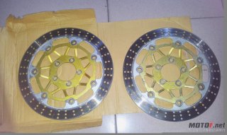 原装ZRX400刹车碟一对