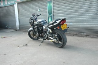 普宁流沙18000代友售完美男人车大猪头ZRX1100.