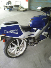 肇庆高要金利出售VFR400,7500元