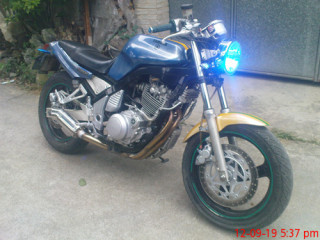 顺德 出SRX400复古瘦狗.车己出售感谢绿茵直播。