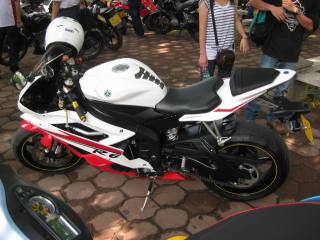 江门地区代友出台07年R6 售价42888