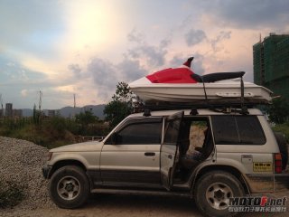 出售一艘雅马哈800CC两冲摩托ting