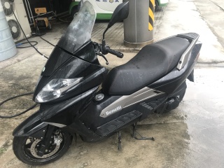 广州市南沙区诚实出售13年贝纳利银刃250