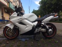 05本田拦截机VFR800