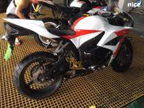 资金周转出售本田cbr600  2011年