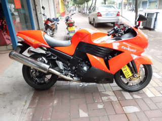 佛山代好友转让07年原板原漆川崎六眼摩神ZX14R