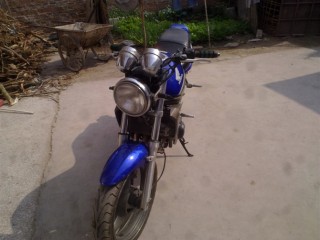 车主说不卖了。麻烦版主删帖，谢谢