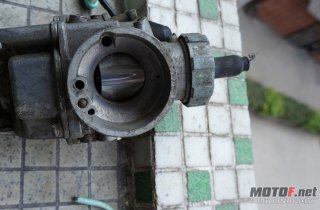 广州白云出售拆车TZR125化油器，男女装车的化油器