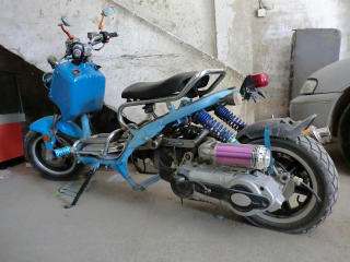 垃圾国产祖玛150山寨加长版。。已售。。。。