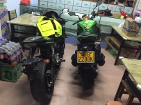 跳楼价出售台07R6 26800求秒！另慢出一台13年Z1000