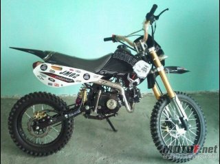 出售125小越野样板车。全新的