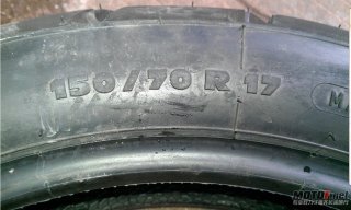 1700元广东珠海出售一对9.5成新1200GS专用轮胎，一对180全热熔，一条全新110-80-19