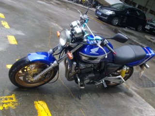 出售超新净起黎CB400.