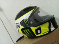 出 AGV 限量版 希望 全新盔 现价4000整