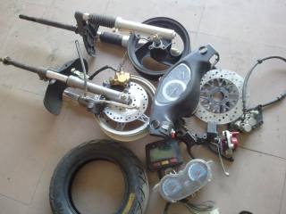 新塘 出售配件450RMB  半买半送！值不值，你说了算。