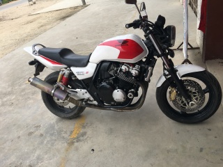 三代 CB400