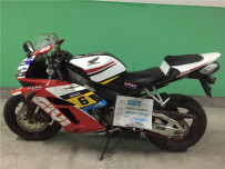 深圳龙岗出售一部05年本田CBR1000二万大几