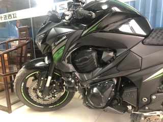 2016年川崎Z800 原版原漆原灯车款精品