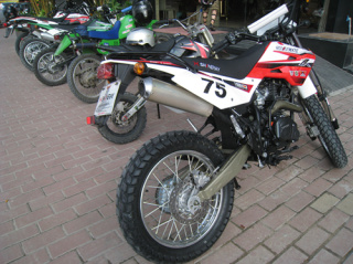 鑫源X1升级版 可置换单反相机